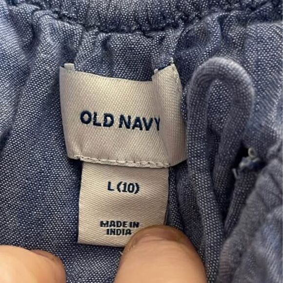 Bundle of Girls Tops-10 Pieces Shirts and Sweaters - Picture 5 of 6